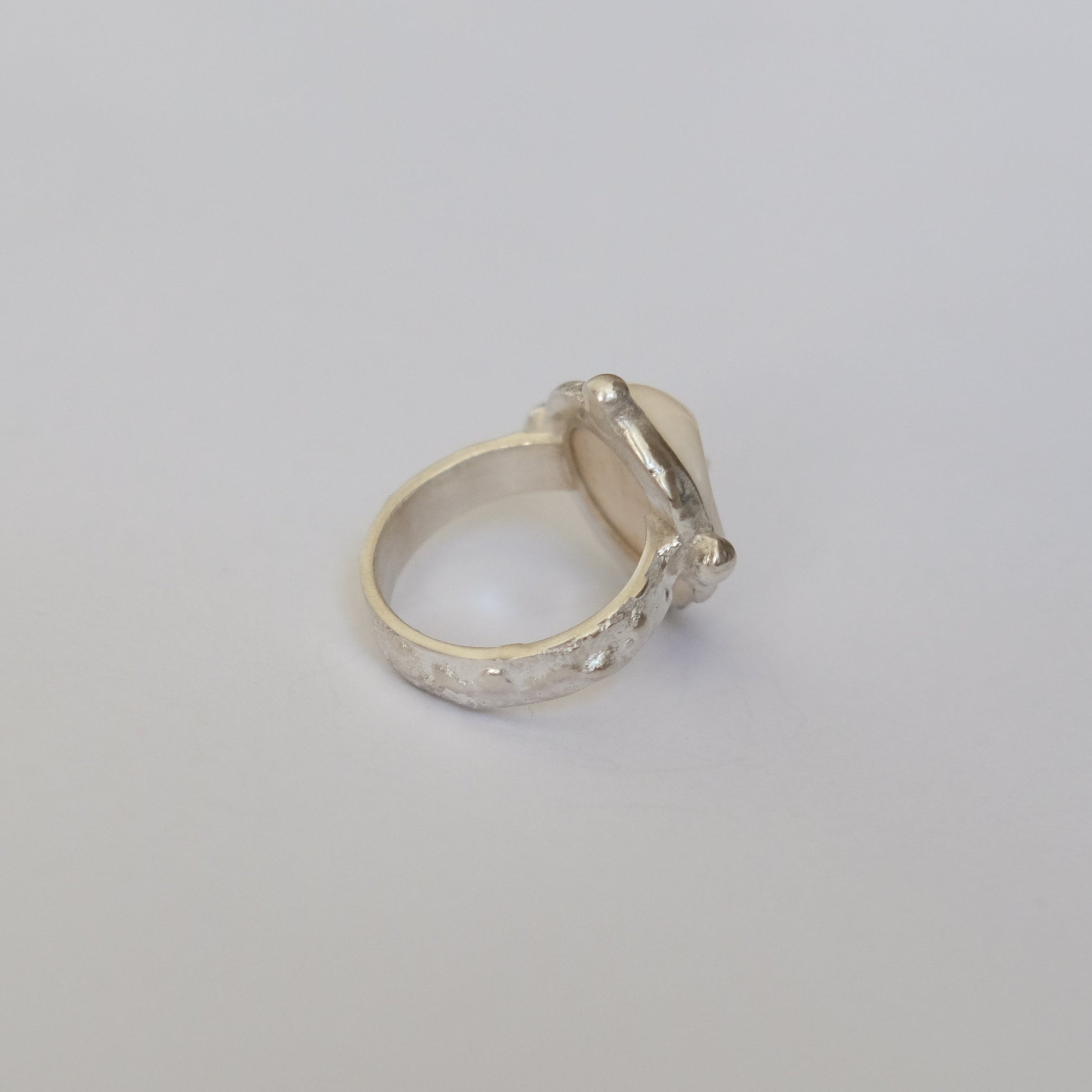 The Moonface Ring