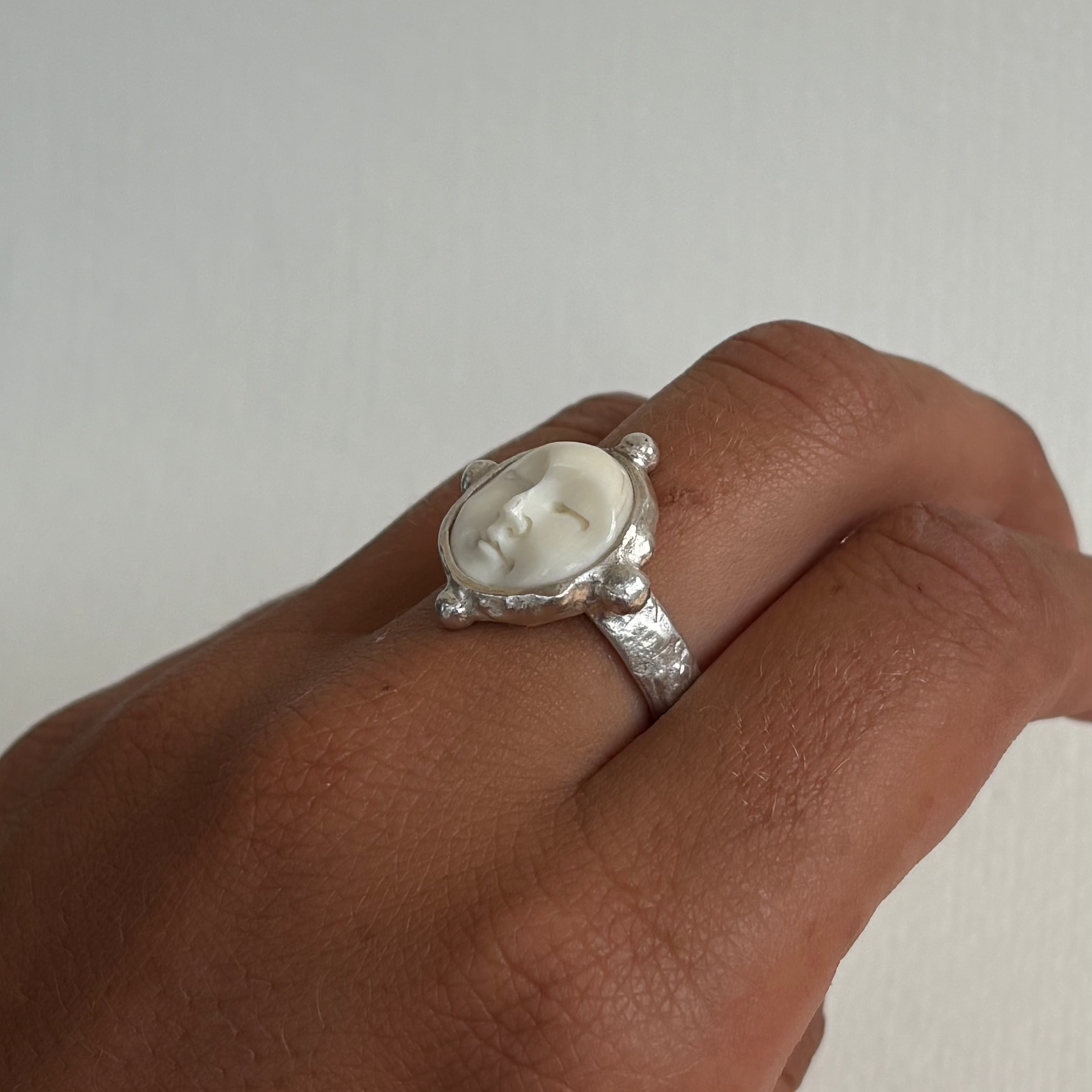 The Moonface Ring