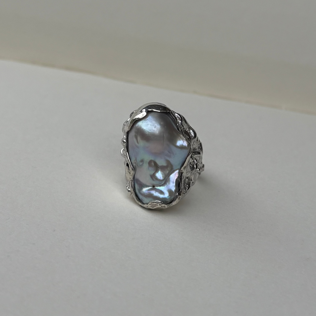 Mama Pearl ring