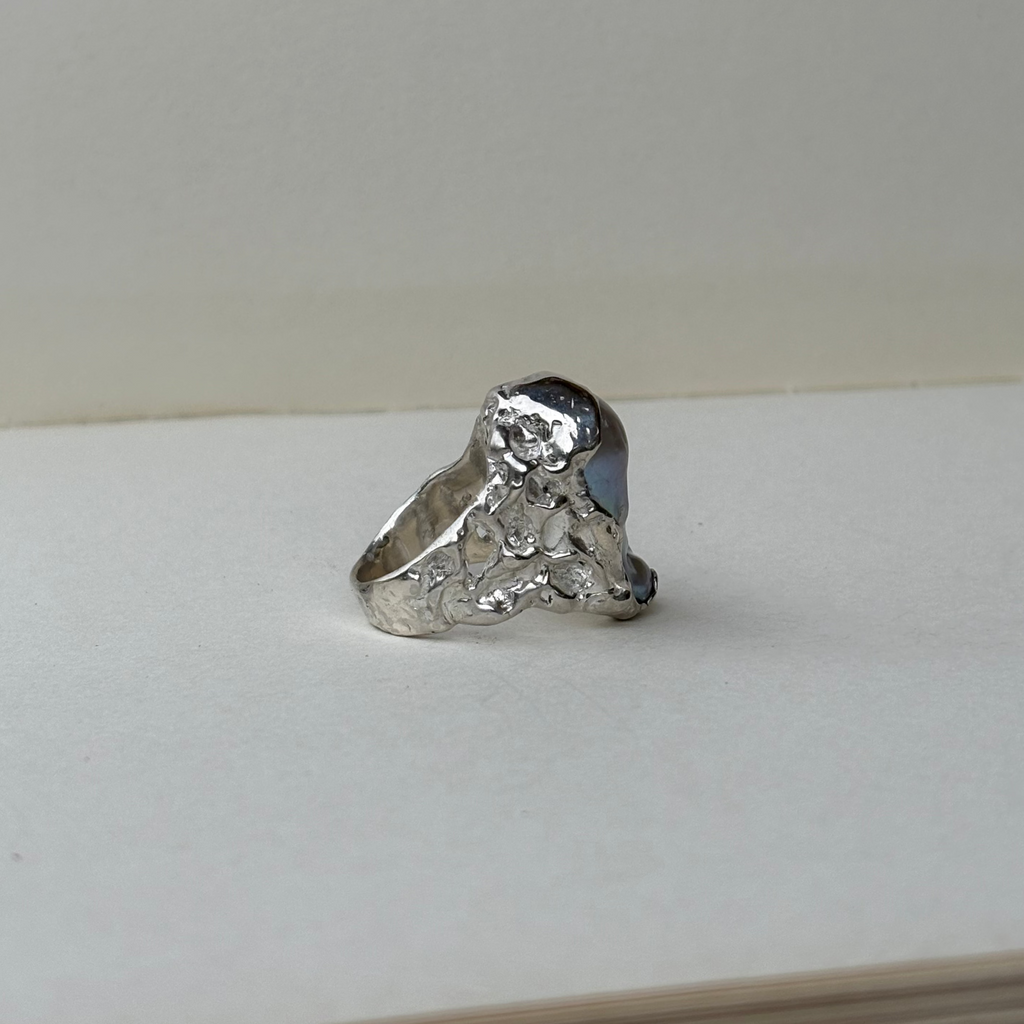 Mama Pearl ring