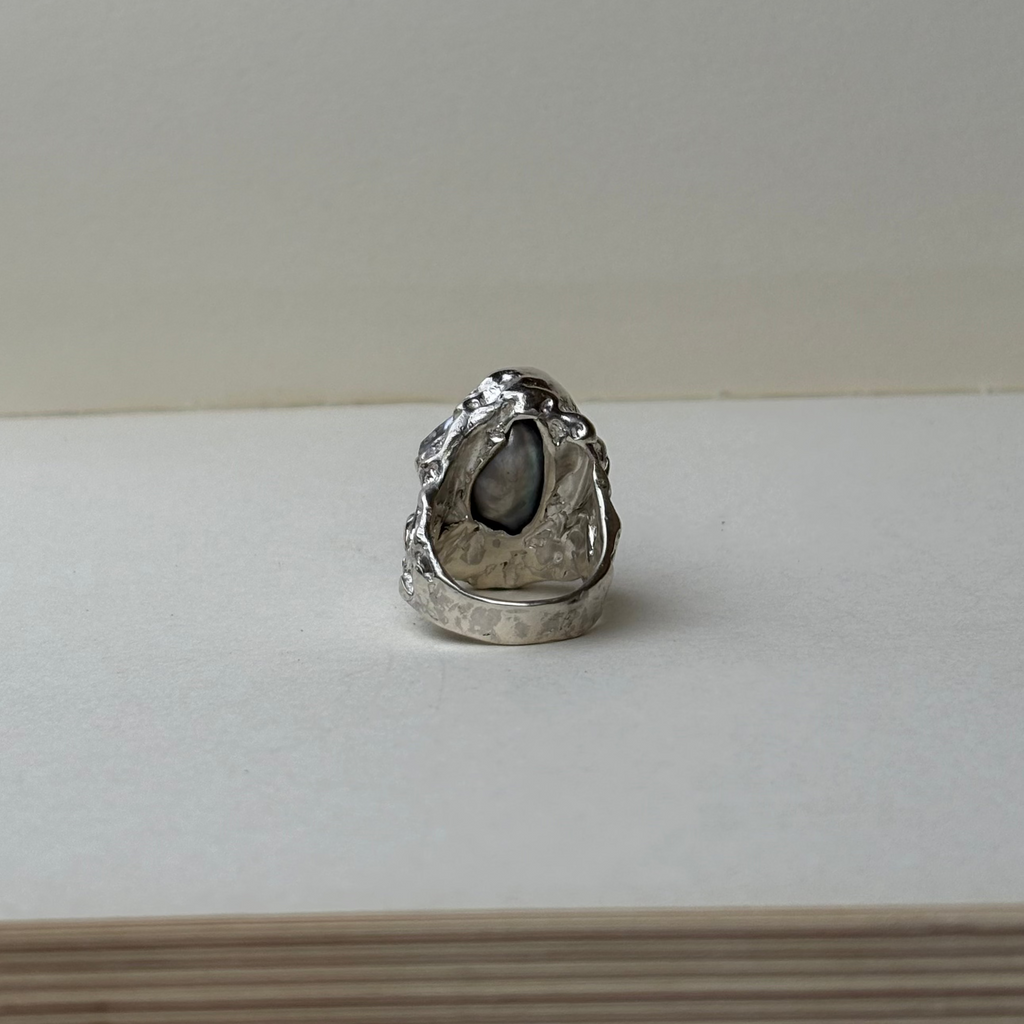 Mama Pearl ring