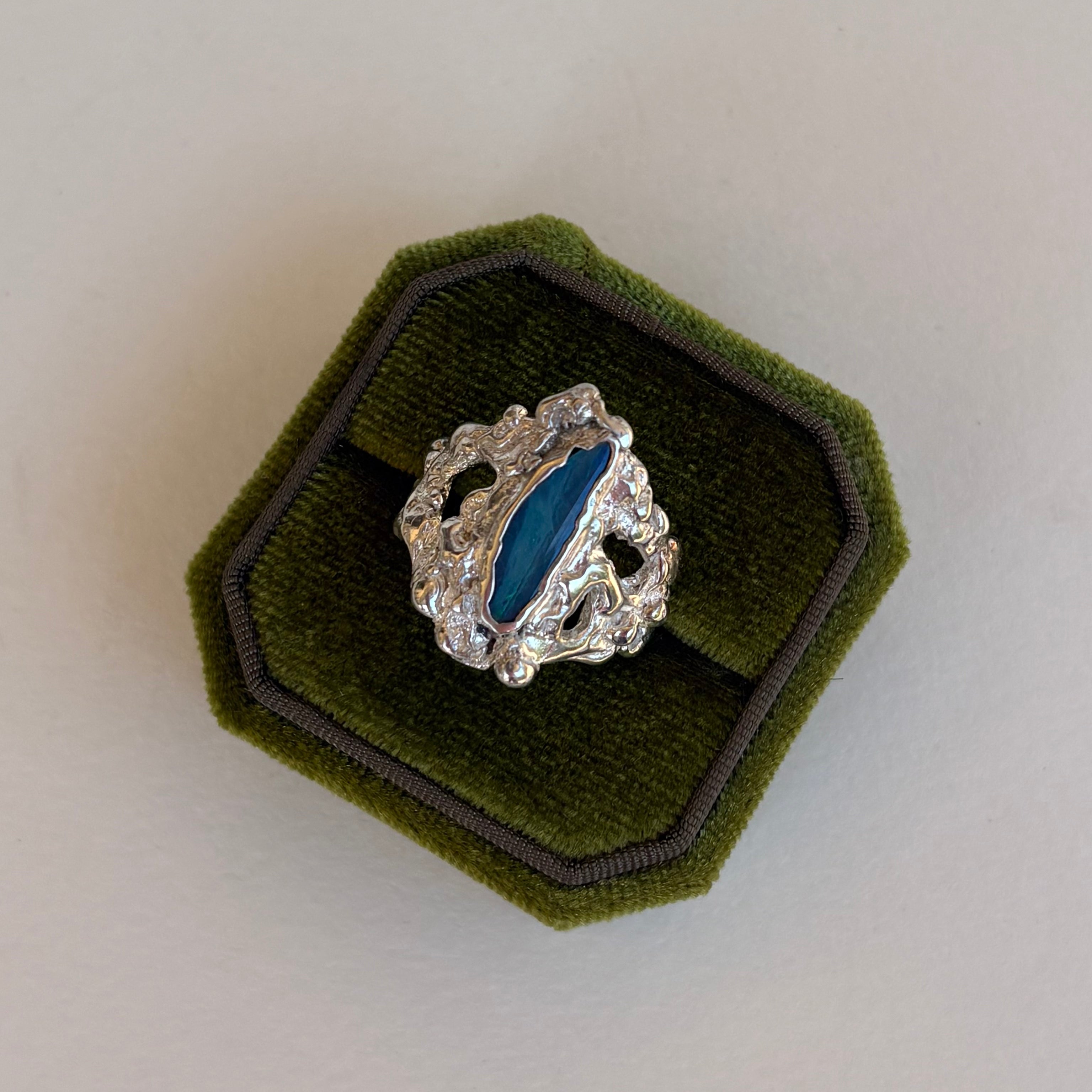 Azura Ring
